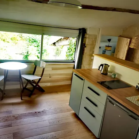 Les De فندق مبيت وإفطار Cherveux