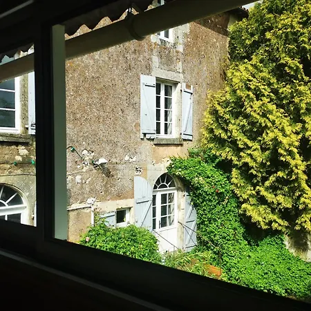 Les De فندق مبيت وإفطار