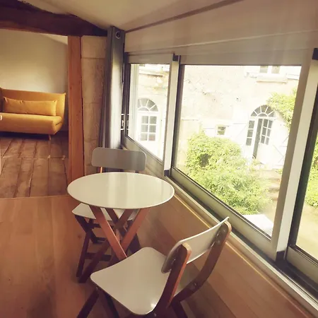 فندق مبيت وإفطار Les De Cherveux